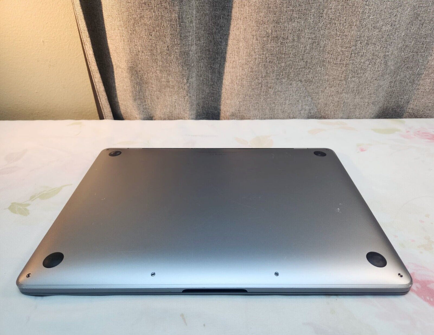 2020 Apple MacBook Pro 13” (M1, 8GB RAM, 256GB SSD) – Space Gray | Excellent Condition