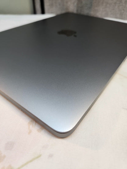 2019 Apple MacBook Pro 13” (Intel 8th Gen, 8GB RAM, 256GB SSD) – Space Gray | Very Good Condition