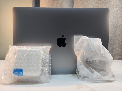 2019 Apple MacBook Pro 13” (Intel 8th Gen, 8GB RAM, 256GB SSD) – Space Gray | Very Good Condition