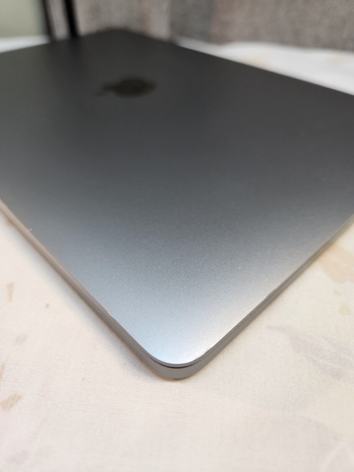 2019 Apple MacBook Pro 13” (Intel 8th Gen, 8GB RAM, 256GB SSD) – Space Gray | Very Good Condition